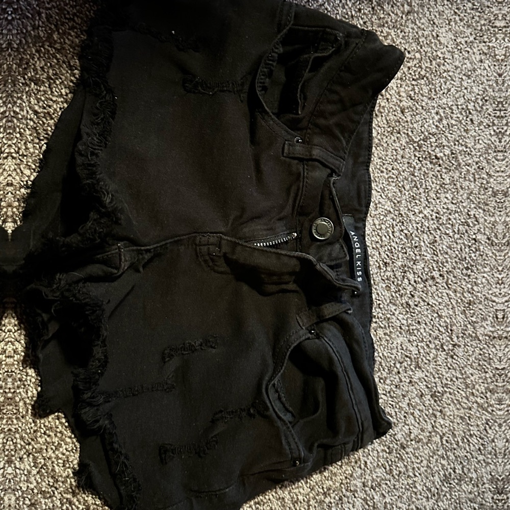 Women’s black jean shorts